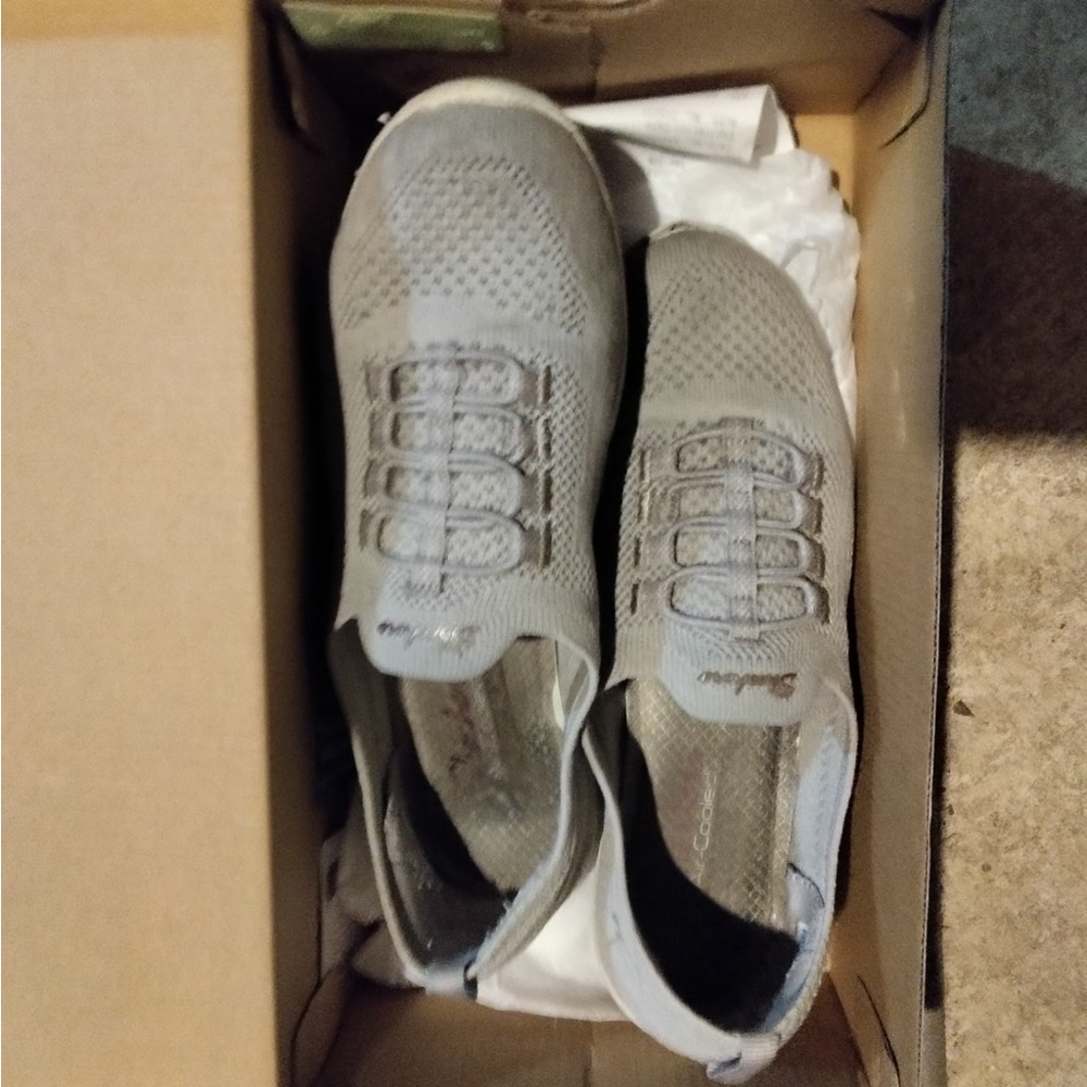 Skechers Gray Athletic Shoes